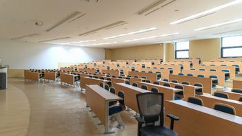 Biedronka przygotowała oferty dla studentów z okazji rozpoczęcia roku akademickiego