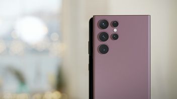 Czy Samsung popełni błędy Apple? Nowe flagowce Galaxy S24 mogą mieć tytanową obudowę