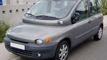 Najbrzydsze auto świata powraca w unikalnej edycji; Fiat świętuje 25-lecie Multipli w nietypowy sposób