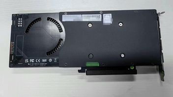 Wyciekły zdjęcia nowego RTX-a 4060; karta może być wyjątkowo niska