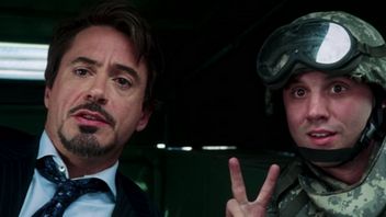 Jon Favreau „był czerwony ze złości”, kiedy amerykańskie wojsko kazało usunąć kontrowersyjną kwestię z Iron Mana