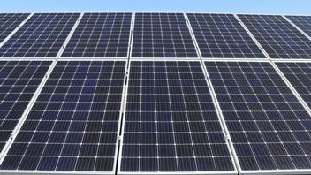 Panel słoneczny jest na orbicie już od 7 lat. Dzięki niemu wiemy, że farmy fotowoltaiczne w kosmosie są wykonalne