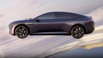 Huawei wprowadził na rynek samochód elektryczny o zasięgu 700 kilometrów. I podbił rynek w ciągu pierwszych 36 godzin sprzedaży