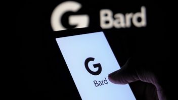 Google Bard pomoże Ci oglądać wideo na YouTube; AI dostało funkcję szczegółowej analizy filmów