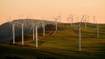 Wyjątkowe podejście do recyklingu. Oto ławki zrobione z turbin wiatrowych