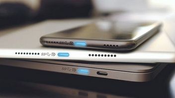 Kablem USB4 podłączysz monitor - zastąpi Display Port