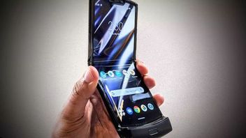 Motorola Razr to kolejny składany telefon, na który trzeba bardzo uważać