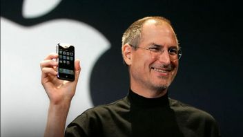 O włos od wizerunkowej katastrofy: kulisy prezentacji pierwszego iPhone’a