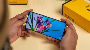 Flagowiec Realme 12 Pro z ogromną wyspą aparatów? Zdjęcia nowego modelu