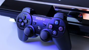 Pierwsze PS3 były wstecznie kompatybilne z PS2, ale Sony usunęło je, ponieważ były zbyt drogie