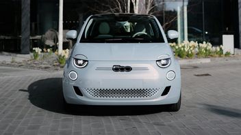 Fiat 500e sprzedaje się gorzej od oczekiwań, produkcja po raz kolejny wstrzymana