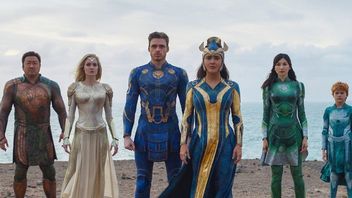 Gwiazda Eternals musiała iść na terapię po tym, jak krytycy zmiażdżyli film Marvela. „Mam traumę”