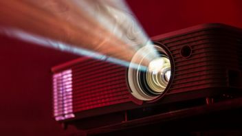 Koniec ery projektorów z rtęcią w UE. Nowe regulacje mogą zrewolucjonizować rynek oświetleniowy