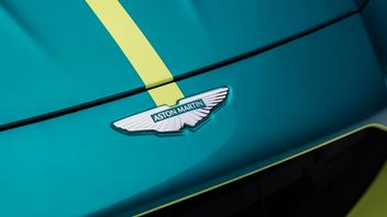 Ludzie nie są zainteresowani elektrycznym Astonem Martinem. Auto trafi na drogi rok później