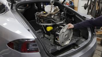 1000 kilometrów Teslą jest możliwe, wystarczy zamontować silnik diesla