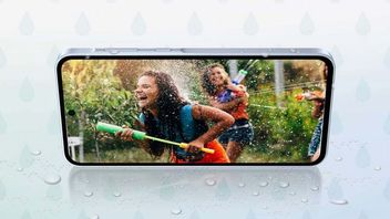 Nowe średniaki od Samsunga zyskały na elegancji, a dodatkowe funkcje bezpieczeństwa lepiej chronią wrażliwe dane