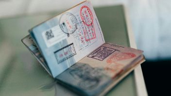 Paszporty, które otwierają najwięcej drzwi na całym świecie, przedstawione na jednej szczegółowej grafice