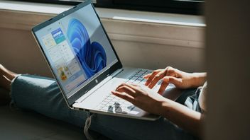 Microsoft zmusza użytkowników do korzystania z nowego Outlooka; firma zastąpi nim obecną aplikację do obsługi poczty