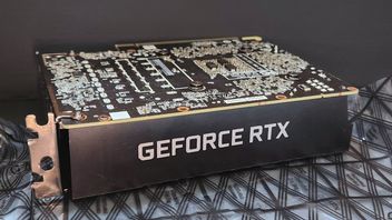 Gracz wysyła swojego GeForce RTX 4070 Ti do naprawy - zamiast karty graficznej za 3500 zł otrzymuje RTX 3050