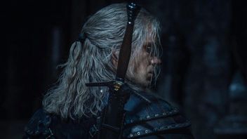 „Jest mi go szkoda”. Gwiazda Wiedźmina Netfliksa apeluje do „atakujących” fanów, by dali szansę Liamowi Hemsworthowi
