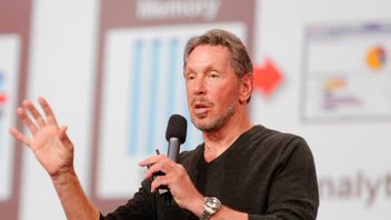 Kim jest Larry Ellison, „geniusz”, który przewidział spadek formy Apple bez Steve'a Jobsa i który jest już bogatszy niż Jeff Bezos?