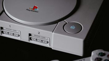 „To musi być beta PS6”: Kolekcjoner kupuje używane PS1, ale w zamian otrzymuje pomalowanego NES-a