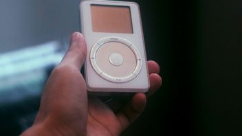 Nigdy nie wydany klon Tetrisa od Apple, odkryty na prototypie iPoda wraz z innymi grami