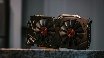 Jak często wymieniać kartę graficzną? Odpowiedź społeczności może zaskoczyć