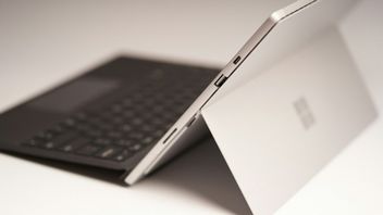 Nowy sprzęt Microsoftu doceniony przez ekspertów, naprawa ma być prosta jak na dzisiejsze standardy