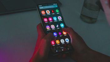 Szkolenie tylko po podpisaniu umowy. Reddit wypowiada wojnę botom AI