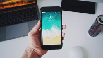 Smartfon jest już dla wielu osób jedynym komputerem - dlatego w Androidzie 15 beta mamy tryb pulpitu