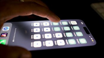 Internet nie przetrwa bez ludzi? Szkolenie AI danymi wygenerowanymi przez sztuczną inteligencję sprawia, że odpowiedzi to bełkot