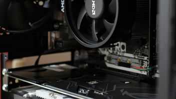 AMD zaprezentowało AFMF 2, czyli ulepszone narzędzie do zwiększania liczby FPS w grach