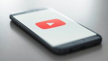 YouTube Premium może niedługo dostać przydatną funkcję. Zasypianie podczas oglądania będzie o wiele przyjemniejsze