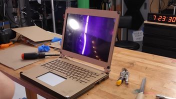 Znudziły Was plastikowe obudowy laptopów? Jest dla nich alternatywa w postaci kartonu