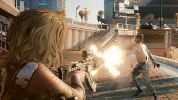 Moder przerabia wszystkie animacje w Cyberpunku 2077, by pozwolić na grę w TPP. Już teraz widać wielką poprawę