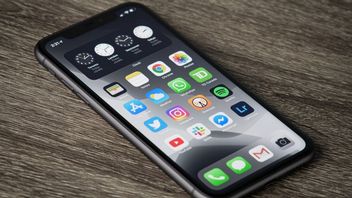 Wysyłali podrobione iPhone'y do Apple i wyłudzali wymianę na prawdziwe; teraz pójdą do więzienia i muszą za to zapłacić