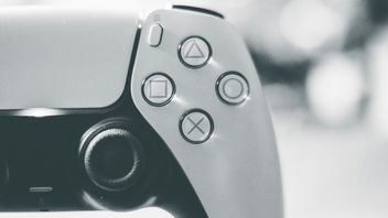 Koniec przeklikiwania menusów. Welcome Hub zawitał na PS5 w Polsce