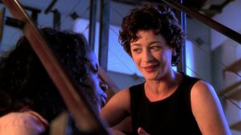 „Po prostu nie byliśmy dla niej odpowiedni”. Oto, czemu Mandy nagle zniknęła z The West Wing i słuch po niej zaginął