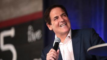 Miliarder wyjaśnia, jak jeszcze raz stałby się bogaty, gdyby znów miał 16 lat