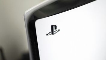 „Żona będzie wkurzona, gdy zobaczy mój nowy złoty łańcuch i PS5”, czyli konsola gratis do biżuterii za 7000 zł