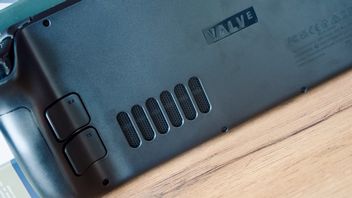 Kupił Steam Decka z uszkodzoną baterią. „Odmówiono mi zwrotu, bo opakowanie było otwarte”