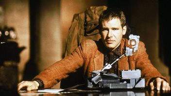 Miażdżąca Blade Runnera recenzja tak „zniszczyła” Ridleya Scotta, że reżyser oprawił ją i do dziś wisi w jego biurze. „Przypomina mi, by nie wierzyć prasie”