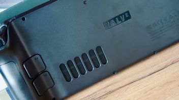 Takiego Steam Decka jeszcze nie widzieliście; jest chłodzony wodą i raczej niezbyt przenośny