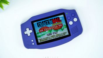 Ten wypasiony „GameBoy” odpala gry z PSP, PS1 i wiele więcej. To wydajny i atrakcyjny sprzęt dla miłośników retro