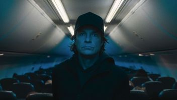 Nr 1 w prawie 90 krajach - porównywany do Szklanej pułapki świąteczny thriller z Jasonem Batemanem jest hitem Netflixa i podbija listy przebojów streamingu