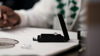 Nadchodzi rewolucja w bateriach? Diamentowy akumulator ma działać nieprzerwanie przez ponad 5000 lat