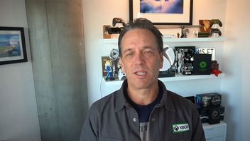 Phil Spencer nie widzi powodu, by trzymać gry Xboxa z dala od innych platform. „Takie podejście nam nie odpowiada”