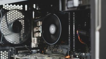 Gracz wymienił procesor w komputerze, ale zapomniał o ważnym szczególe - folii ochronnej