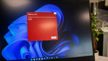 Windows Defender kontra 200 wirusów. Podczas testu trafiono na nowe zagrożenie